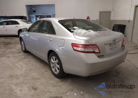2010 Toyota Camry Le из США, поврежденный, VIN 4T4BF3EK4AR021612